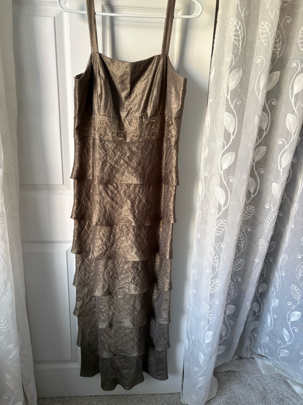 R&M Richards size 14 layered Tiered Evening maxi Dress Embroidered Waist one pc - Picture 3 of 10